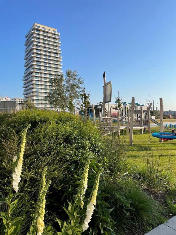Central Park Tower Sea View Residence With Pool And Gym Ostend Exterior photo