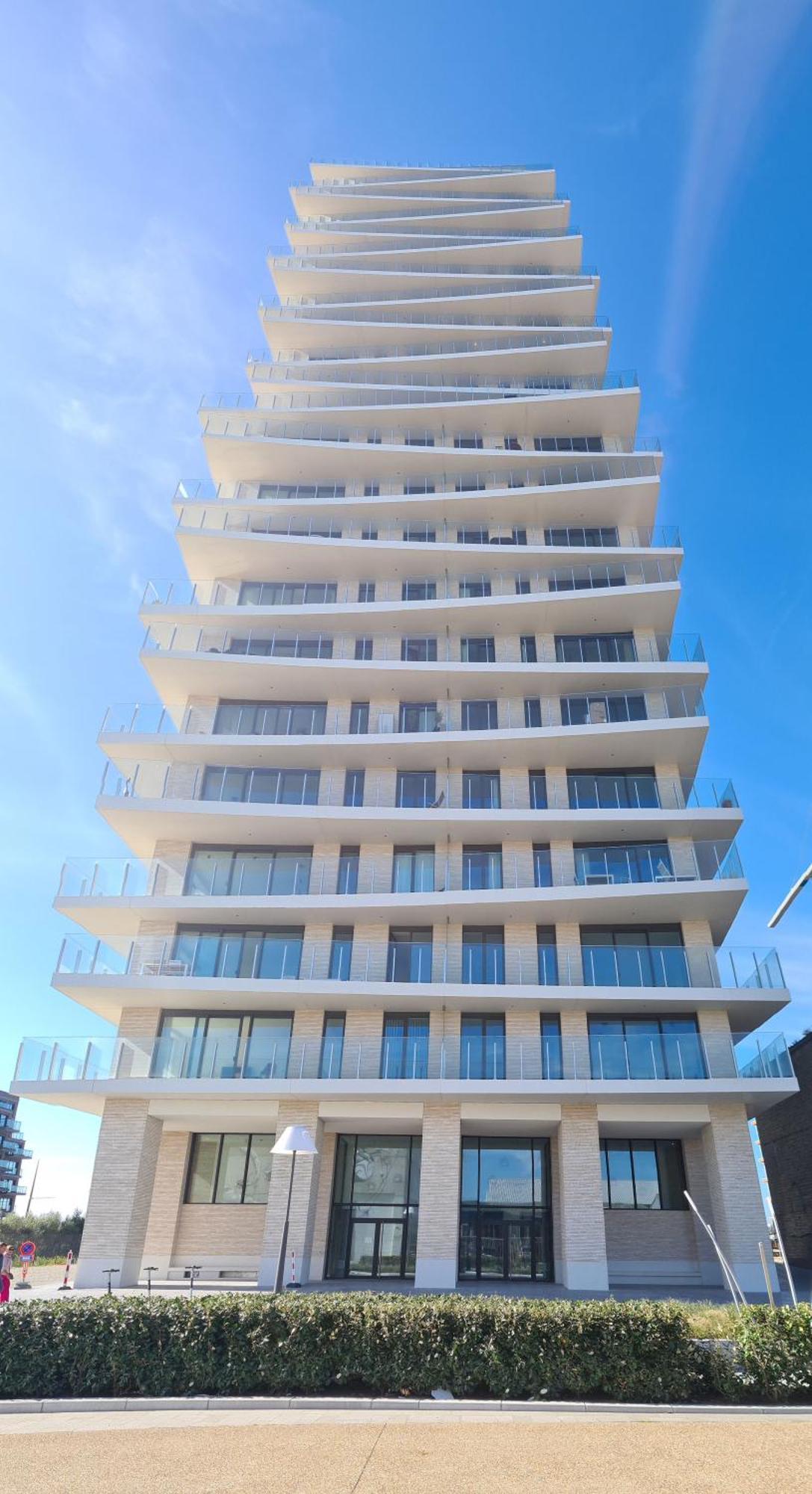 Central Park Tower Sea View Residence With Pool And Gym Ostend Exterior photo